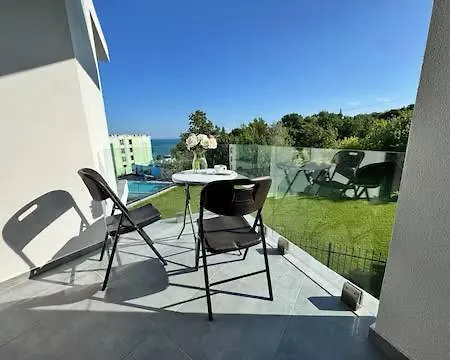 Aqua With Pool By The * Βάρνα